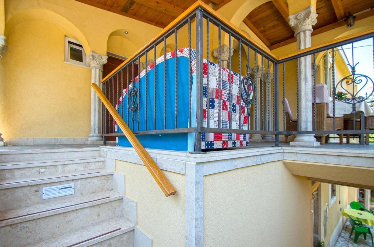 Apartments Oaza Dramalj Exterior foto